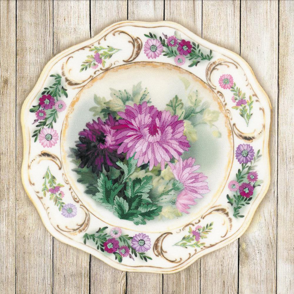 Plate W/Chrysanthemums Satin Stitch Kit